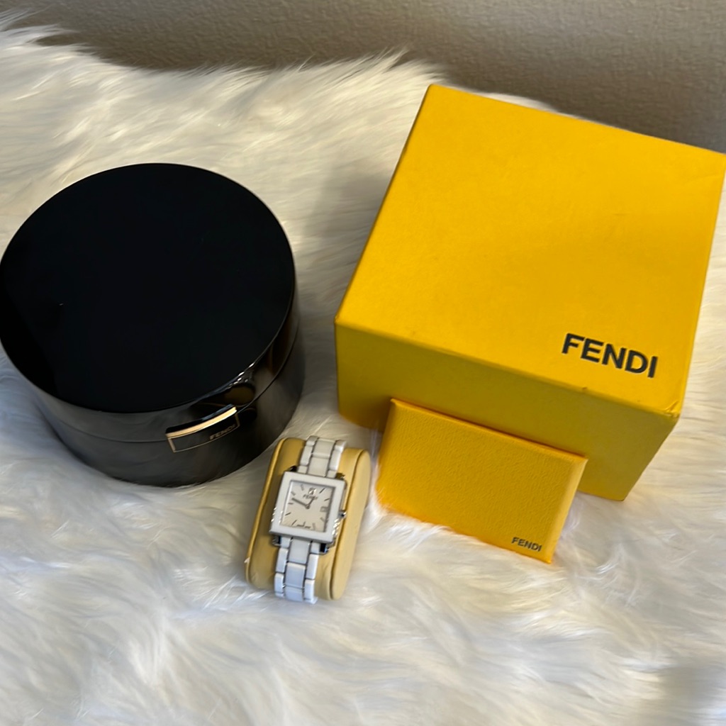 Fendi White Ceramic Stainless Steel Quadro Womens Wristwatch